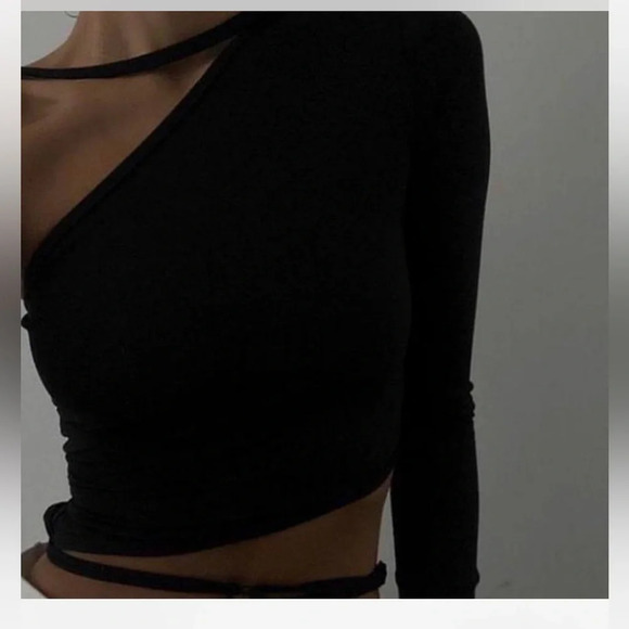 Win Win Asymmetrical one sleeve black top - Picture 4 of 4